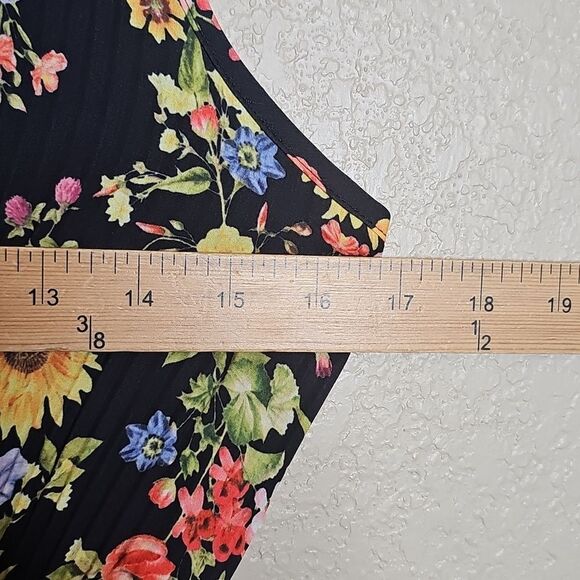 NWT Tahari Sunray Garden Sunflower Print Sleeveless V-Neck Plisse Maxi Dress XS - Picture 8 of 9
